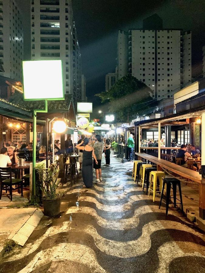 Studio 811 Pitangueiras - Edificio Bandeirantes - Com Estacionamento Incluido Guarujá Eksteriør bilde